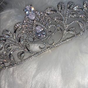 NEW Tiara/Crown